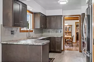 2720 32nd St, La Crosse, WI 54601 - Photo 14