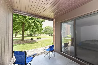 6100 W Stonehedge Dr #167, Greenfield, WI 53220 - Photo 18
