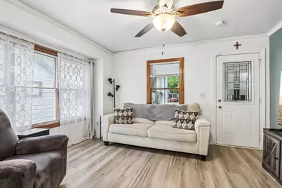 418 S 69th St, Milwaukee, WI 53214 - Photo 2