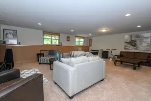 1207 Woodland Hills Dr, Waukesha, WI 53188 - Photo 44