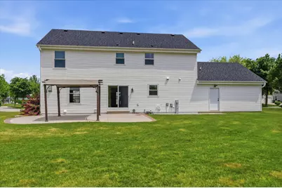 8821 S Carrollville Cir, Oak Creek, WI 53154 - Photo 46