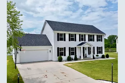 8821 S Carrollville Cir, Oak Creek, WI 53154 - Photo 2