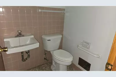 7801 N 60th St #E, Milwaukee, WI 53223 - Photo 8