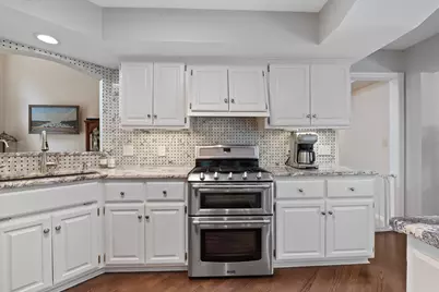 2809  Killarney Ct, West Bend, WI 53095 - Photo 10