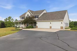 2911 Wildlife Ln, Polk, WI 53076 - Photo 4