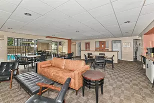 2525 S Shore Dr, Milwaukee, WI 53207 - Photo 22