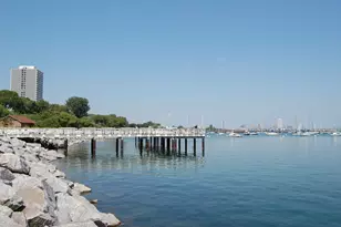 2525 S Shore Dr, Milwaukee, WI 53207 - Photo 34