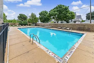2525 S Shore Dr, Milwaukee, WI 53207 - Photo 26
