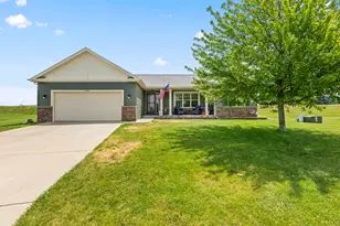 W1401 Stoney Brook Ct, Ixonia, WI 53036 - Photo 38