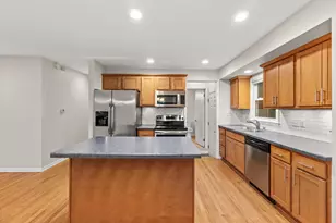 5314 W Calumet Rd, Milwaukee, WI 53223 - Photo 4