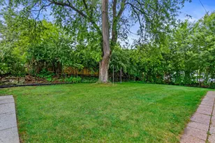 5314 W Calumet Rd, Milwaukee, WI 53223 - Photo 28