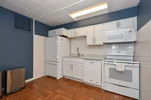 3838 N Oakland Ave, Shorewood, WI 53211 - Photo 24