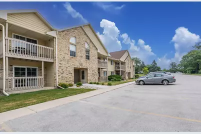 4835  Easy St #11, Delafield, WI 53029 - Photo 16