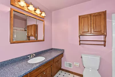 4500 W Abbott Ave, Greenfield, WI 53220 - Photo 22