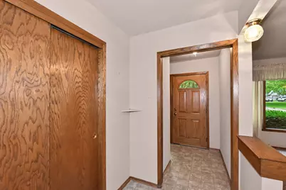 4500 W Abbott Ave, Greenfield, WI 53220 - Photo 16