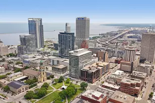 545 E Wells St, Milwaukee, WI 53202 - Photo 24