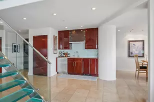 545 E Wells St, Milwaukee, WI 53202 - Photo 6