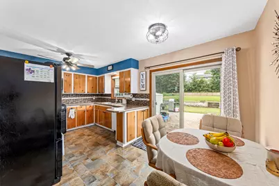 332 S Kendrick Ave, Burlington, WI 53105 - Photo 10