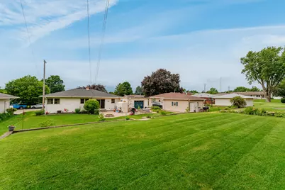 332 S Kendrick Ave, Burlington, WI 53105 - Photo 26