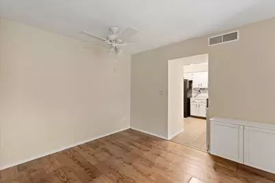 3635 N Tucker Pl #203, Milwaukee, WI 53222 - Photo 8