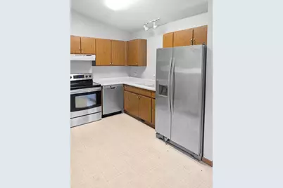 468  Pine Tree Dr #468, Fond du Lac, WI 54935 - Photo 8