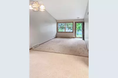 468  Pine Tree Dr #468, Fond du Lac, WI 54935 - Photo 2