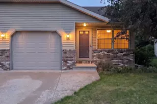 468 Pine Tree Dr, Fond du Lac, WI 54935 - Photo 1