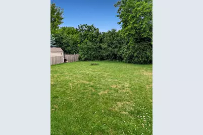 468  Pine Tree Dr #468, Fond du Lac, WI 54935 - Photo 2