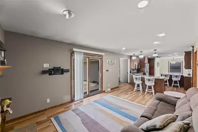7880 W Plainfield Ave, Greenfield, WI 53220 - Photo 12