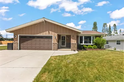 7880 W Plainfield Ave, Greenfield, WI 53220 - Photo 44