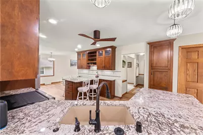 7880 W Plainfield Ave, Greenfield, WI 53220 - Photo 10