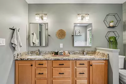 1338  Chickadee Ln, Grafton, WI 53024 - Photo 30