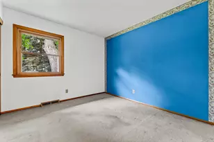 3706 S 157th St, New Berlin, WI 53151 - Photo 18