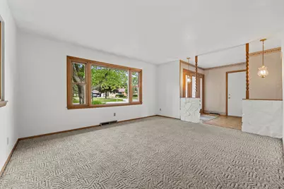 3706 S 157th St, New Berlin, WI 53151 - Photo 14