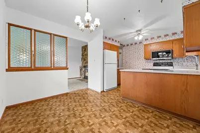 3706 S 157th St, New Berlin, WI 53151 - Photo 16