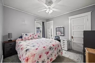 2843 S Linebarger Ter, Milwaukee, WI 53207 - Photo 8