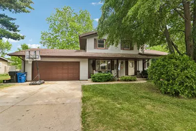 1419  Crabapple Dr, Racine, WI 53405 - Photo 1