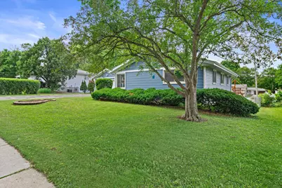 118  Walker Dr, Madison, WI 53714 - Photo 2