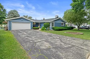 118 Walker Dr, Madison, WI 53714 - Photo 1