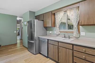 118  Walker Dr, Madison, WI 53714 - Photo 6