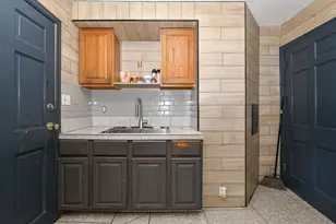 3113 W Oklahoma Ave, Milwaukee, WI 53215 - Photo 10