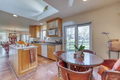 W304N2356 N Westwind Dr #6A, Delafield, WI 53072 - Photo 4