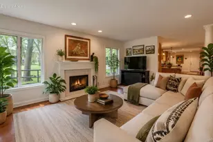 W304N2356 N Westwind Dr, Delafield, WI 53072 - Photo 10