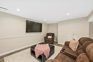 2502 W Norway Dr, Mequon, WI 53092 - Photo 30