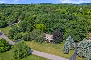 W290S2811 Carmarthen Dr, Genesee, WI 53188 - Photo 36