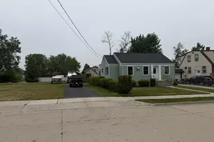 1013 28th St, Two Rivers, WI 54241 - Photo 12