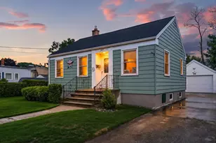 1013 28th St, Two Rivers, WI 54241 - Photo 4