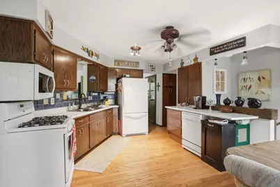 S85W30520  Stoneridge Dr, Mukwonago, WI 53149 - Photo 10