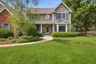 18840 Brookridge Dr, Brookfield, WI 53045 - Photo 2
