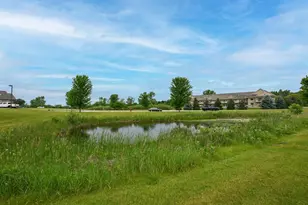 W241N2533 E Parkway Meadows Circle, Pewaukee, WI 53072 - Photo 28